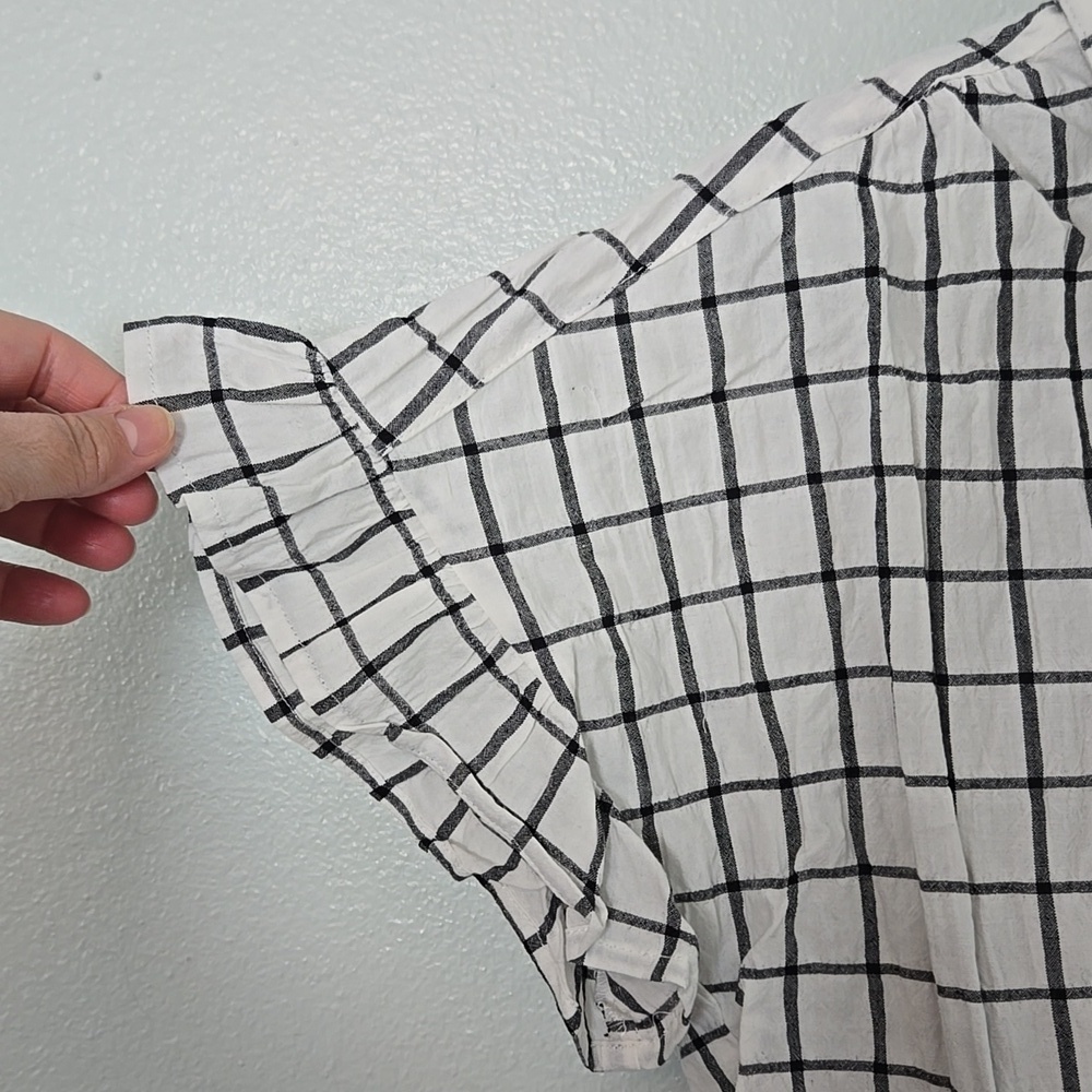 Doe & Rae | NWT White Plaid Ruffle Sleeve Top Size Small - Picture 5 of 8